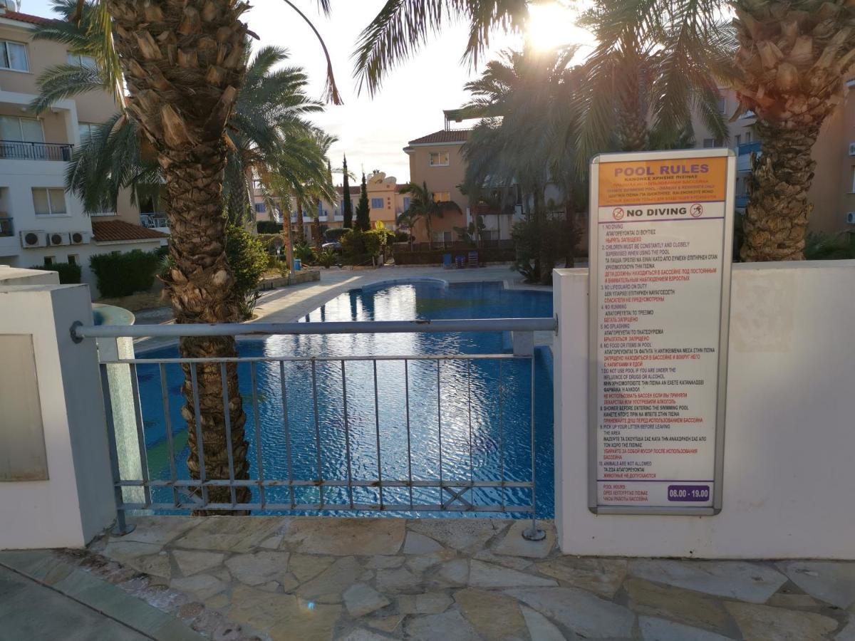 Iris Village, Near Kings Avenue Mall - By Imh Travel & Tours Apartament Pafos